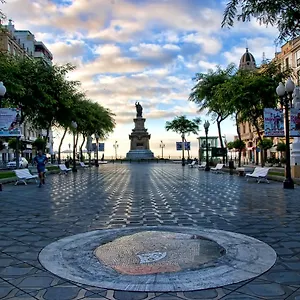 https://tarragona-suites-marquesa.top-hotels-tarragona.com